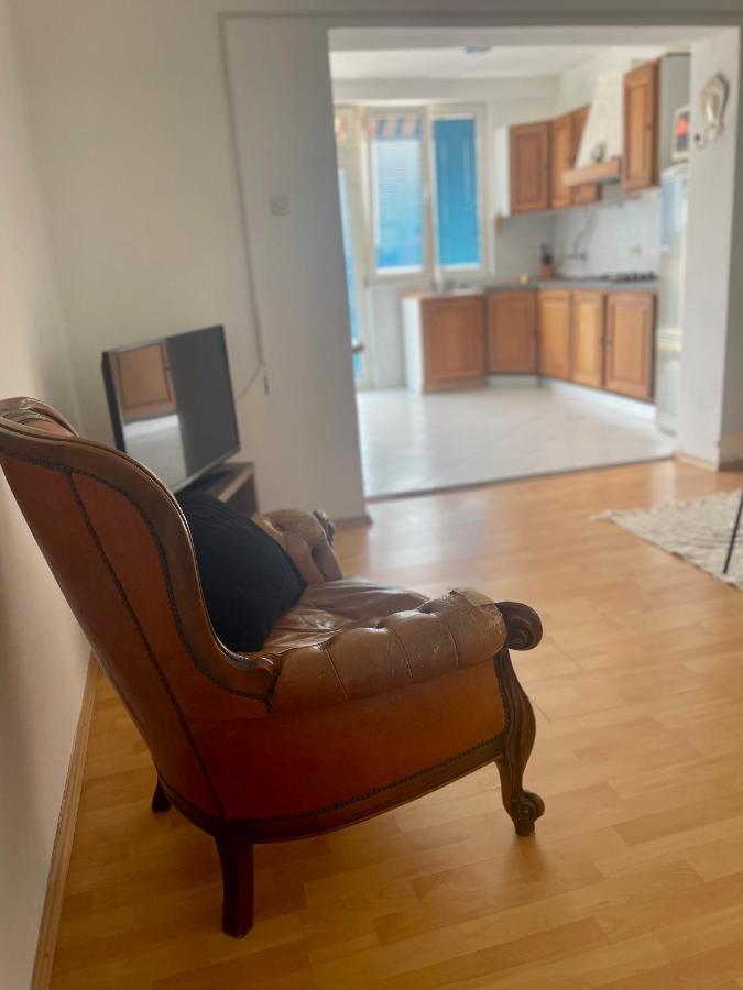 Mare I Kate Apartmani Tribalj Eksteriør bilde