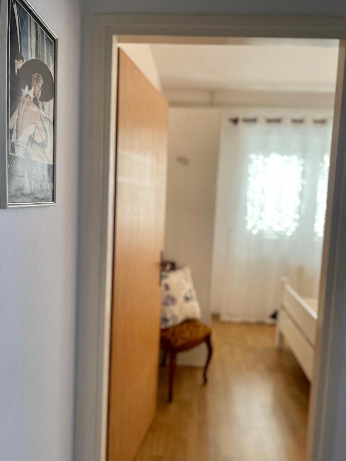 Mare I Kate Apartmani Tribalj Eksteriør bilde